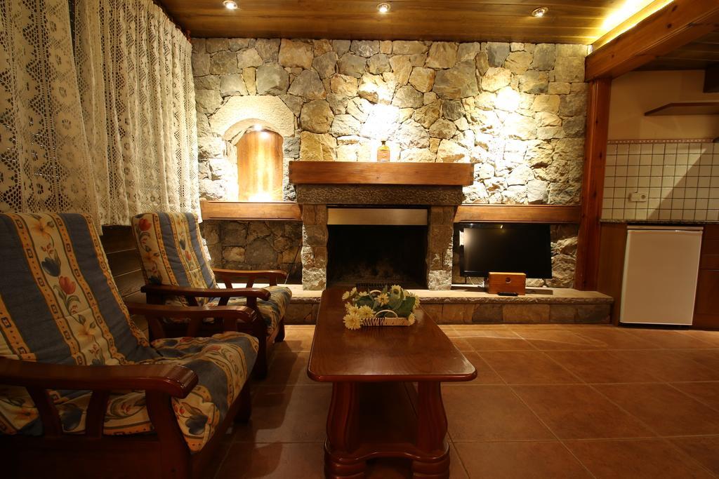 סן לורנצו דה מורוניס Apartaments Piteus Casa Dionis מראה חיצוני תמונה