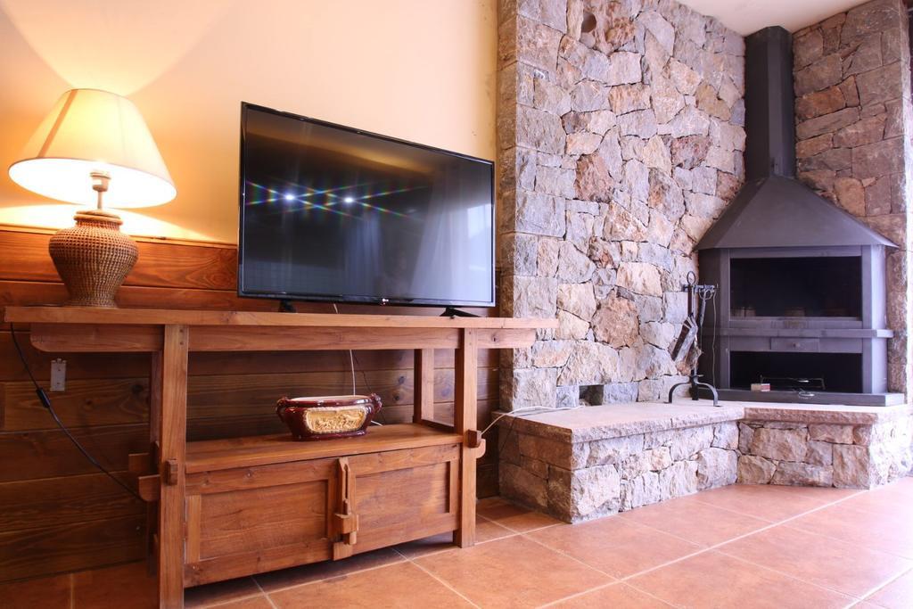 סן לורנצו דה מורוניס Apartaments Piteus Casa Dionis מראה חיצוני תמונה