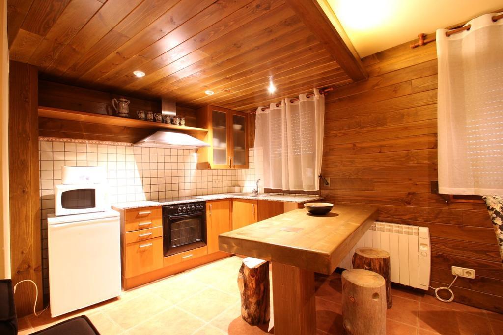 סן לורנצו דה מורוניס Apartaments Piteus Casa Dionis מראה חיצוני תמונה
