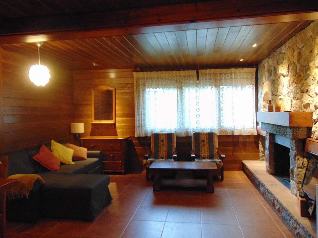 סן לורנצו דה מורוניס Apartaments Piteus Casa Dionis מראה חיצוני תמונה