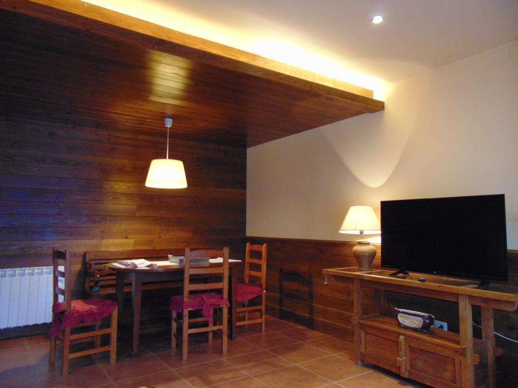 סן לורנצו דה מורוניס Apartaments Piteus Casa Dionis מראה חיצוני תמונה