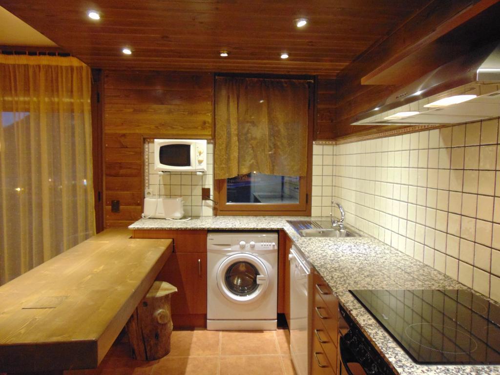 סן לורנצו דה מורוניס Apartaments Piteus Casa Dionis מראה חיצוני תמונה