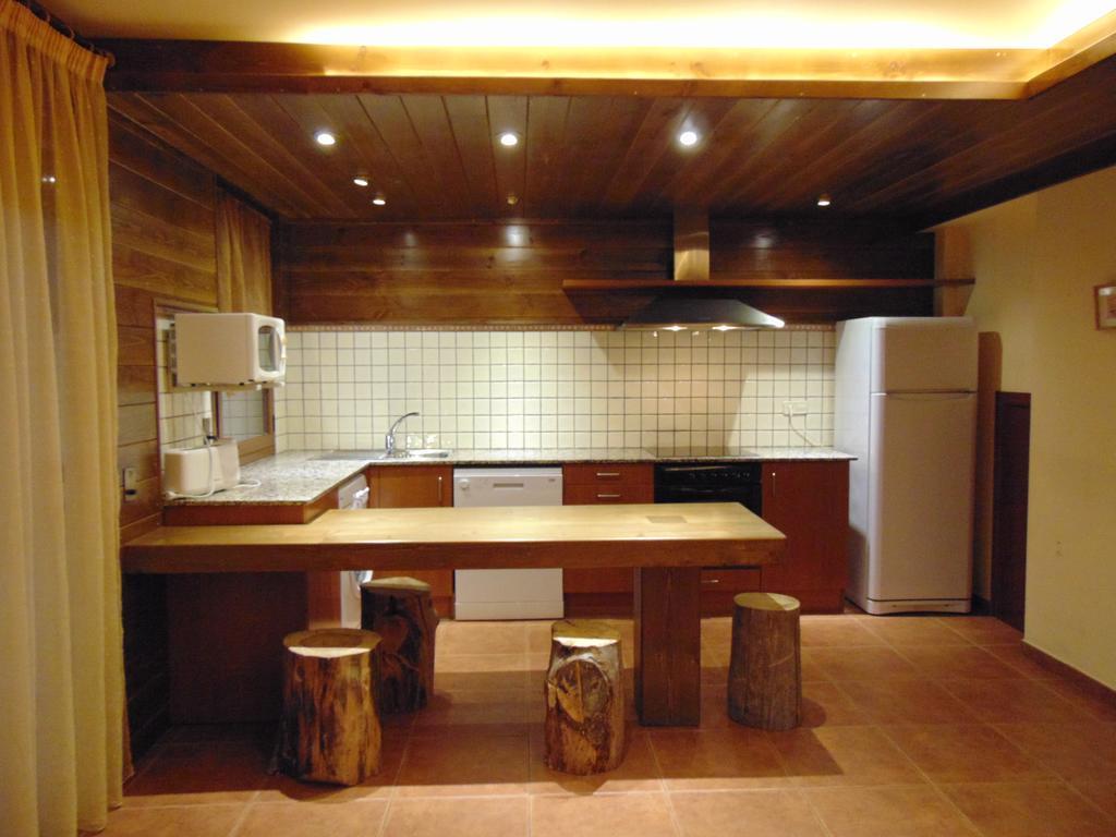 סן לורנצו דה מורוניס Apartaments Piteus Casa Dionis מראה חיצוני תמונה